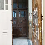 3 Zimmer Apartment ,6 Betten, Wohnkueche Nahe Hauptbahnhof&Parkplatz